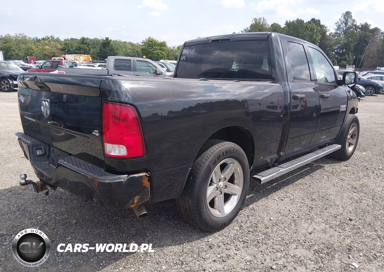2017 Ram 1500 Express 4X4 6'4 Box VIN:1C6RR7FG1HS596432 - 4
