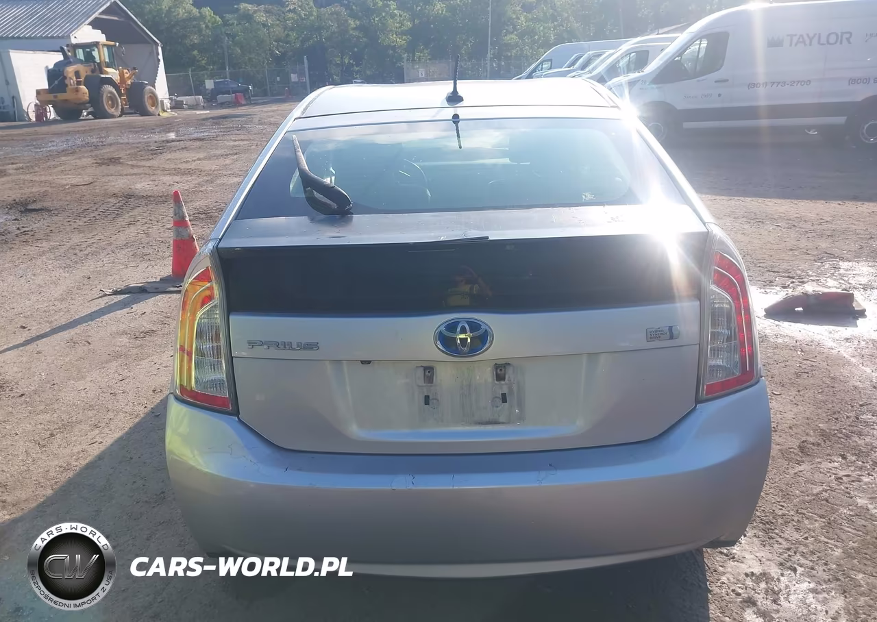 2013 Toyota Prius Three VIN:JTDKN3DU7D5579568 - 16