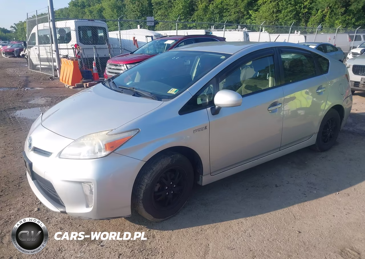 2013 Toyota Prius Three VIN:JTDKN3DU7D5579568 - 2
