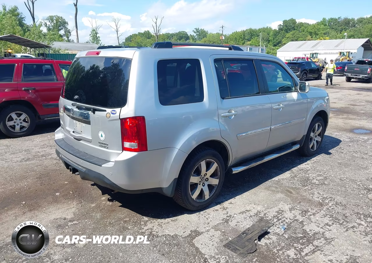2013 Honda Pilot Touring VIN:5FNYF4H91DB048402 - 4