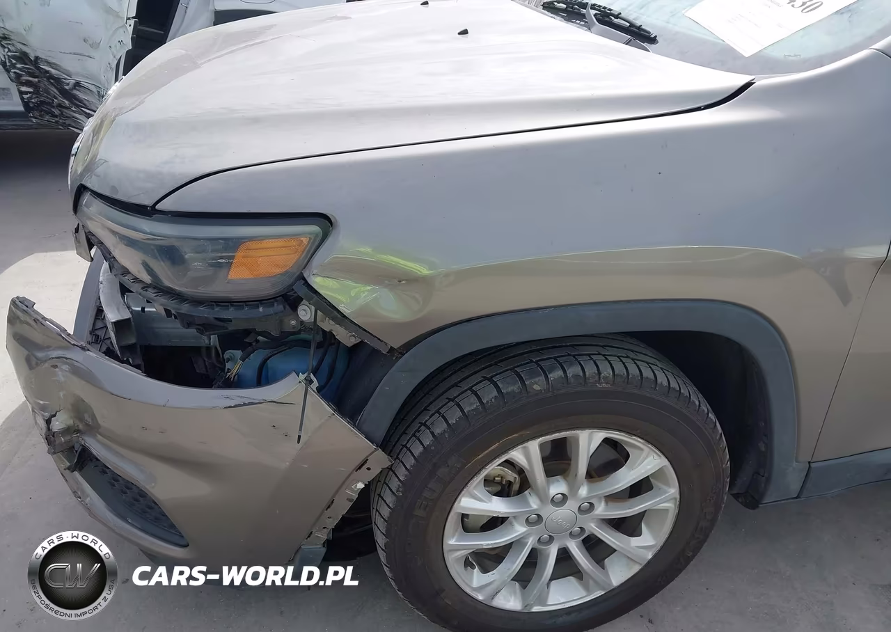 2021 Jeep Cherokee Latitude 4X4 VIN:1C4PJMCB4MD172983 - 18