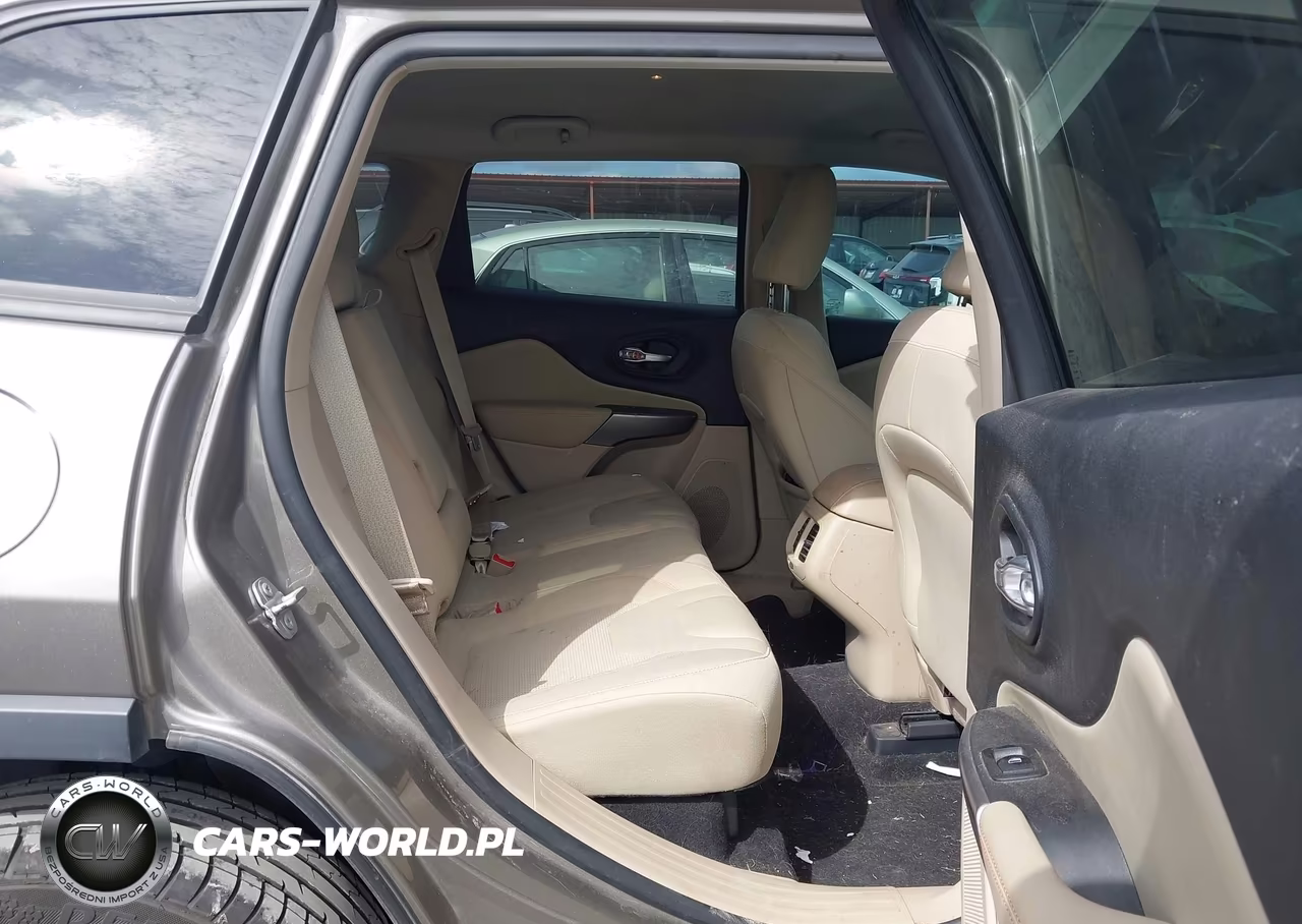 2021 Jeep Cherokee Latitude 4X4 VIN:1C4PJMCB4MD172983 - 8