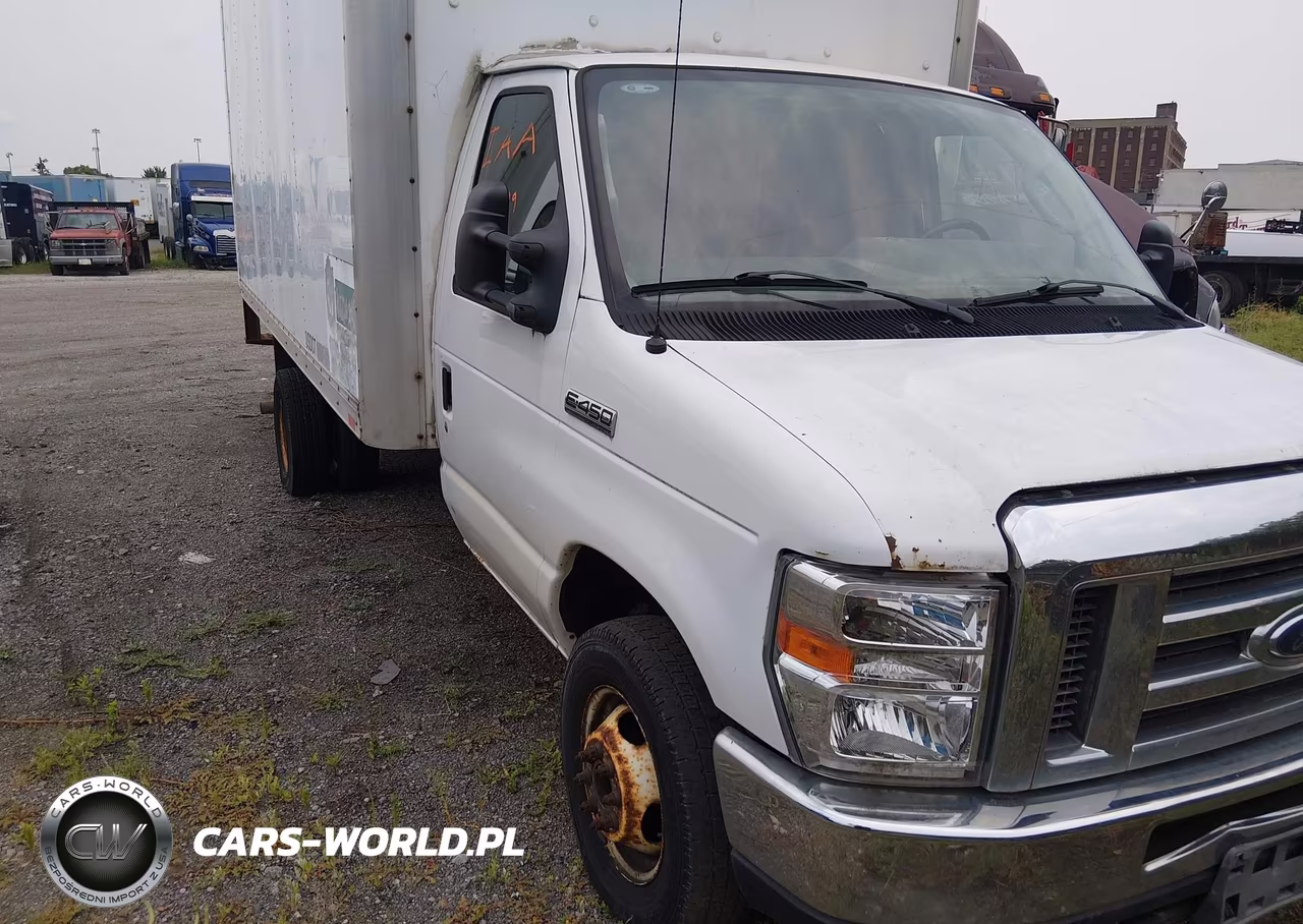 2010 Ford E-450 Cutaway