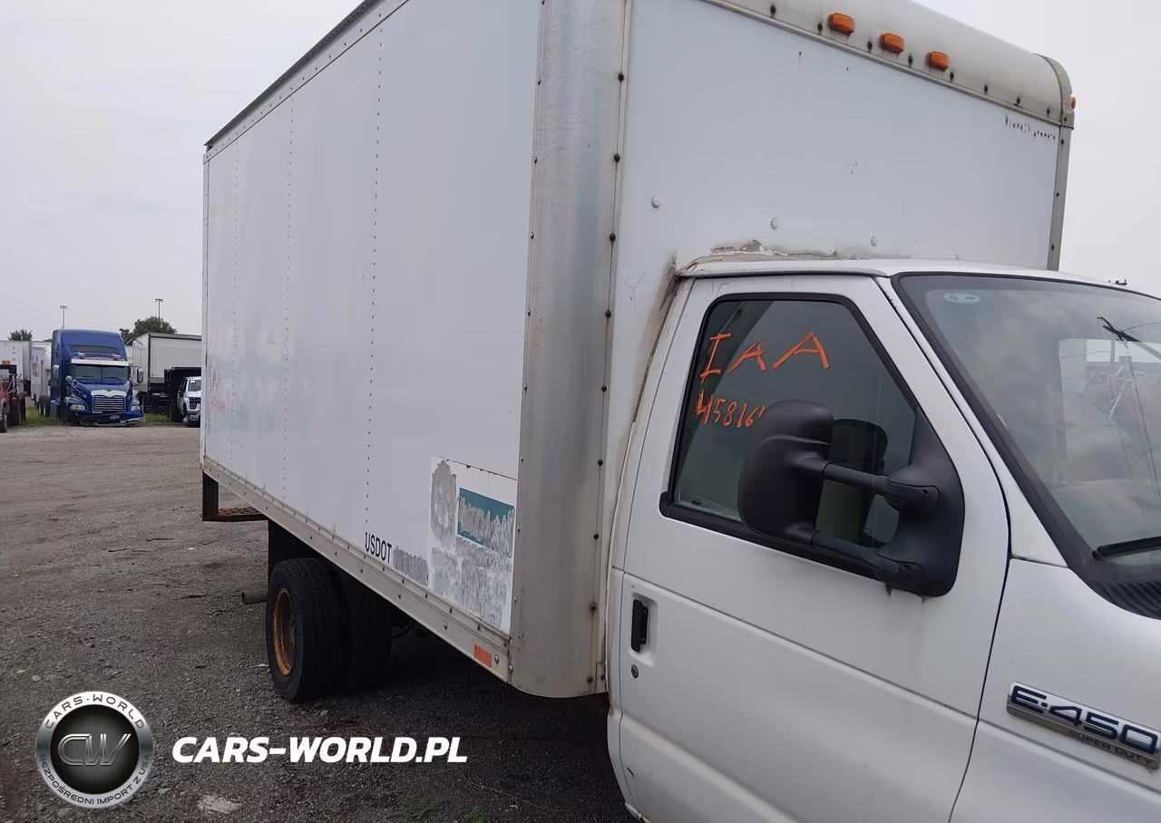 2010 Ford E-450 Cutaway VIN:1FDXE4FS6ADB00187 - 13
