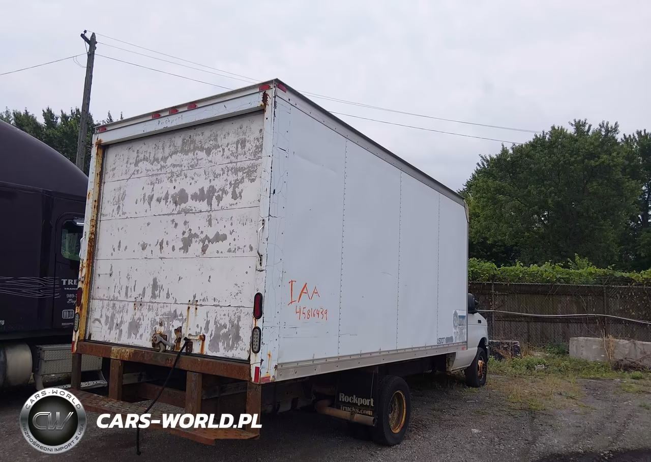 2010 Ford E-450 Cutaway VIN:1FDXE4FS6ADB00187 - 4