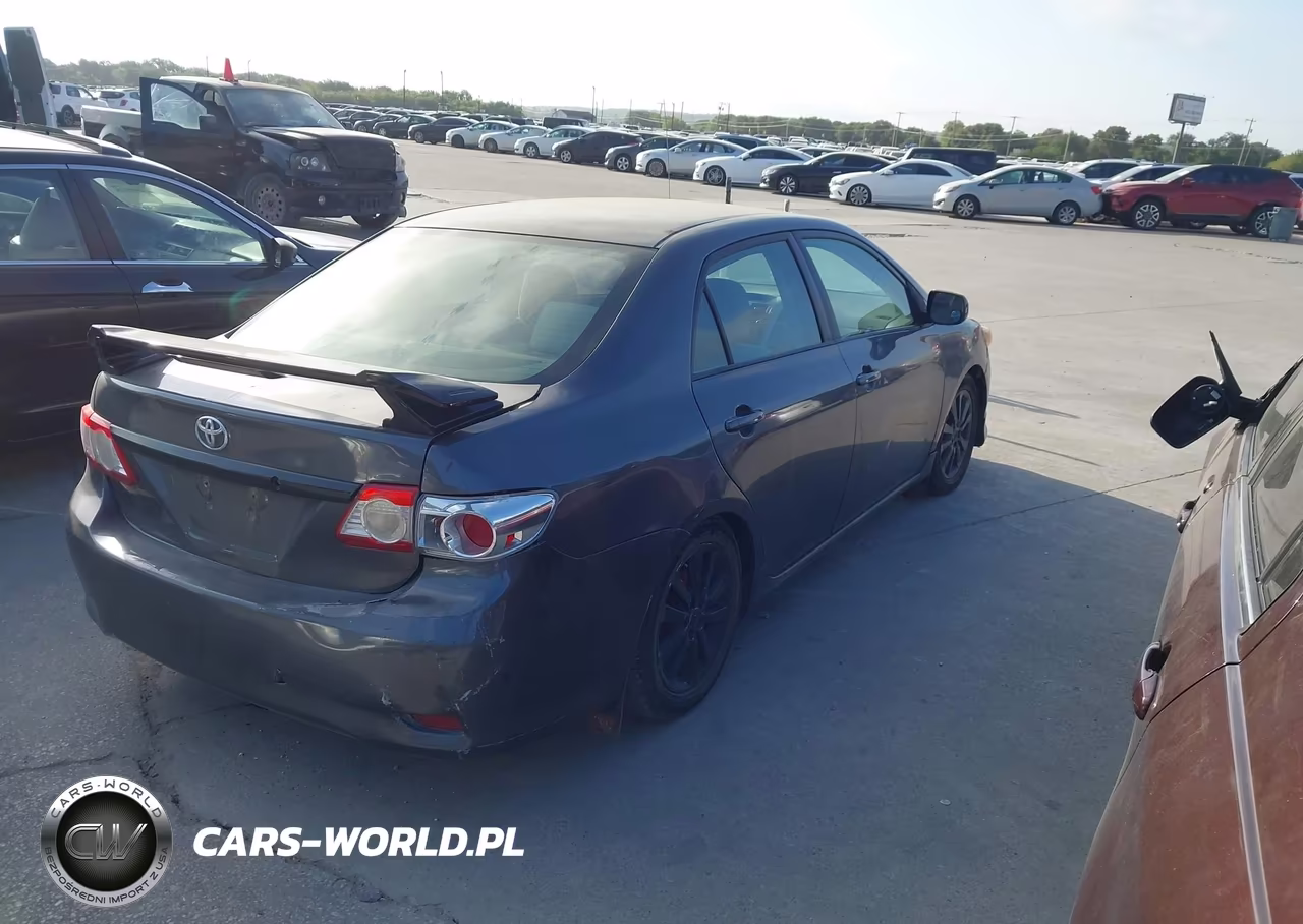 2011 Toyota Corolla Le VIN:JTDBU4EE4BJ093207 - 4