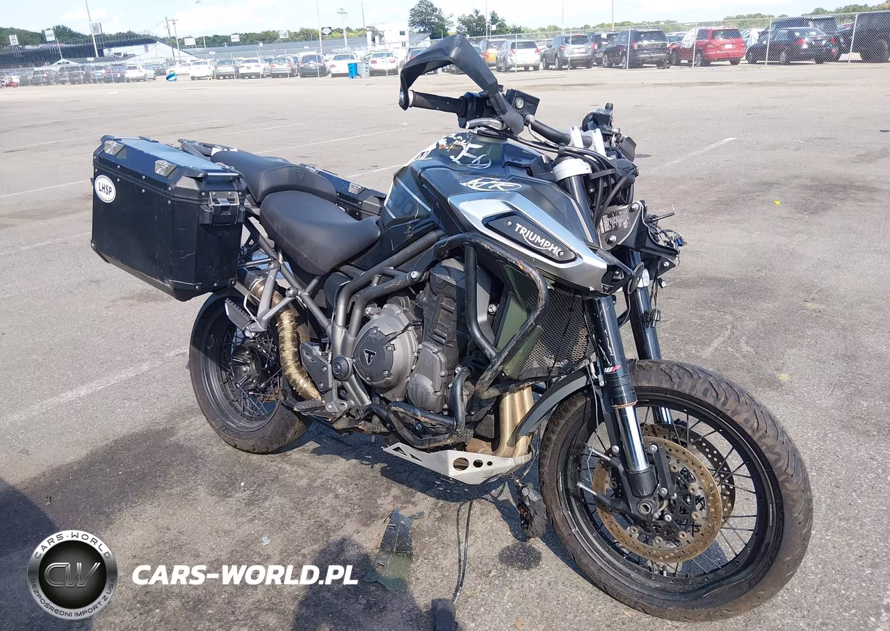 2018 Triumph Motorcycle Explorer Xcx – zdjęcie 1 z 13