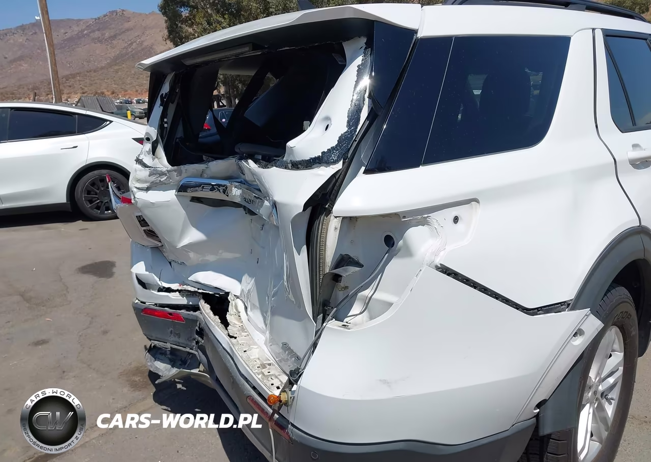 2021 Ford Explorer Xlt VIN:1FMSK8DH1MGC30947 - 18