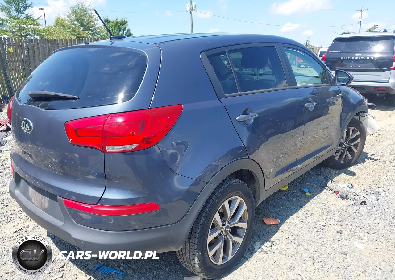 2016 Kia Sportage Lx VIN:KNDPB3AC6G7813685 - 4