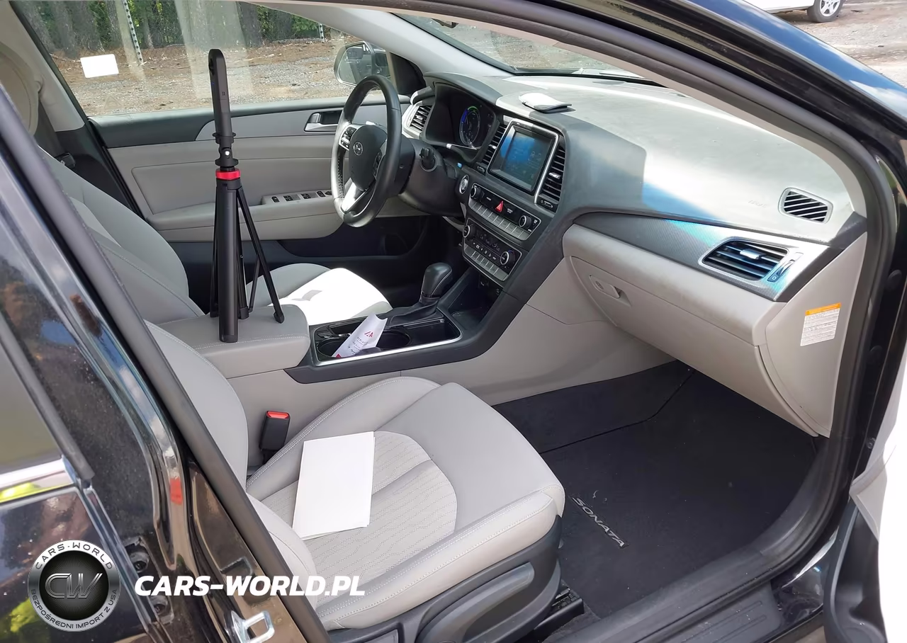 2018 Hyundai Sonata Hybrid Se VIN:KMHE24L33JA084111 - 5