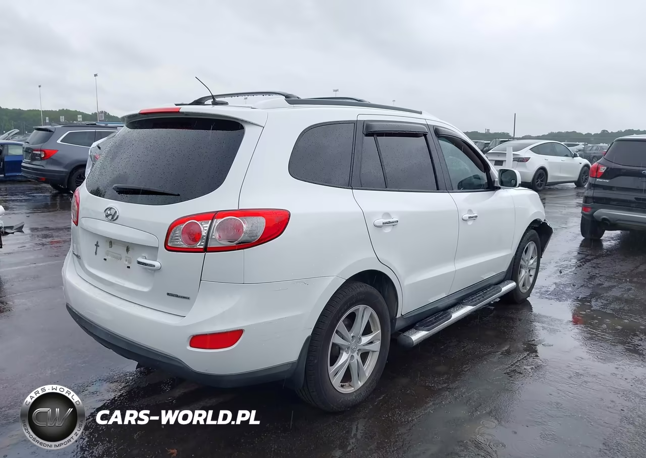 2012 Hyundai Santa Fe Limited V6 VIN:5XYZKDAG2CG150887 - 4