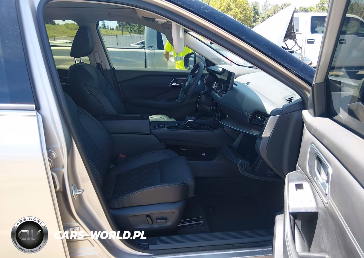 2026 Nissan Rogue Platinum VIN:JN8BT3DD8TW300695 - 5