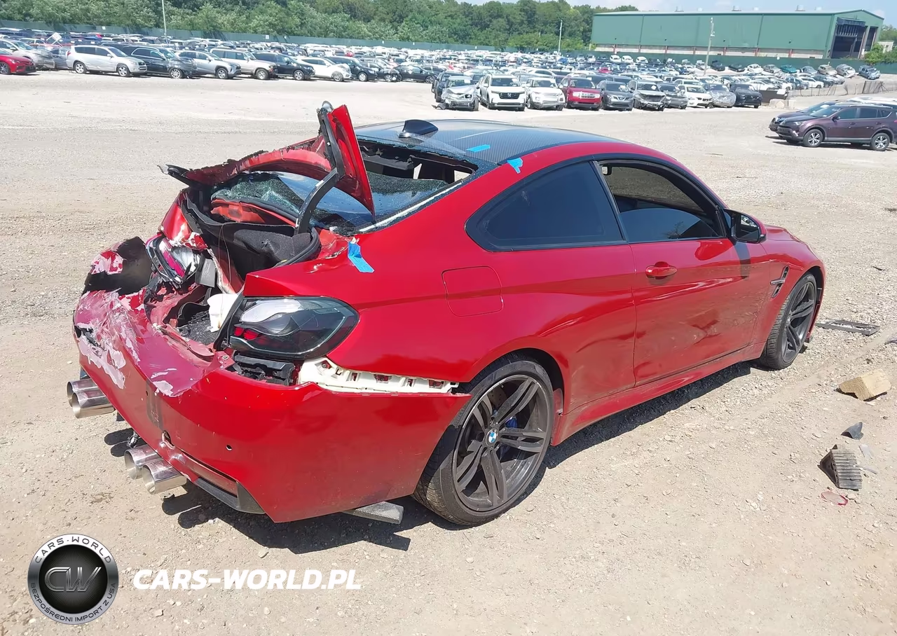 2016 BMW M4 VIN:WBS3R9C54GK335834 - 4