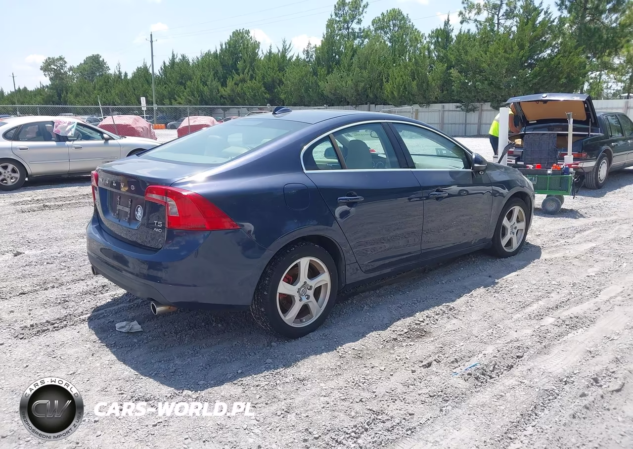 2013 Volvo S60 T5 VIN:YV1612FH6D2197812 - 4