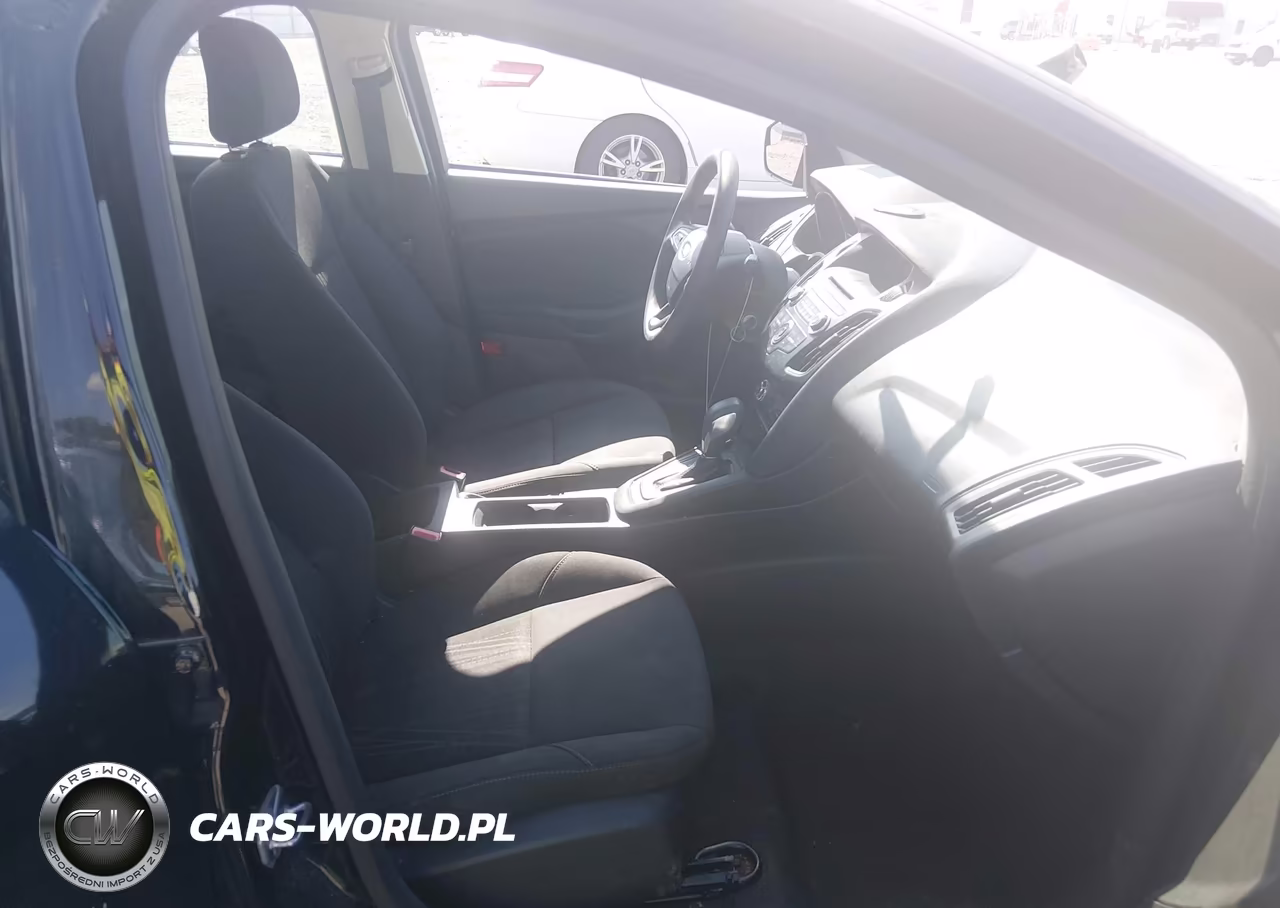 2016 Ford Focus S VIN:1FADP3E24GL256942 - 5