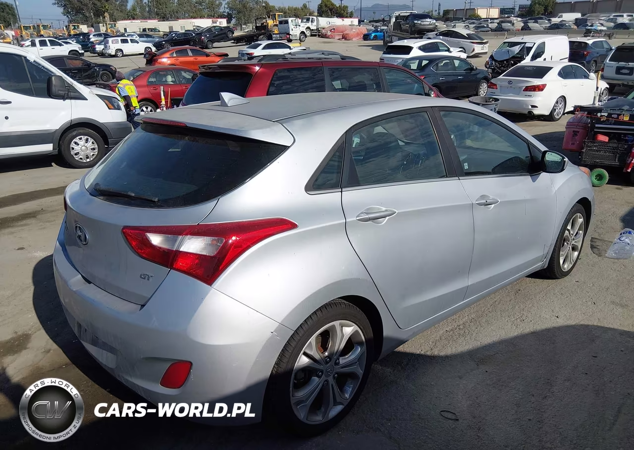 2013 Hyundai Elantra Gt VIN:KMHD35LE9DU094581 - 4