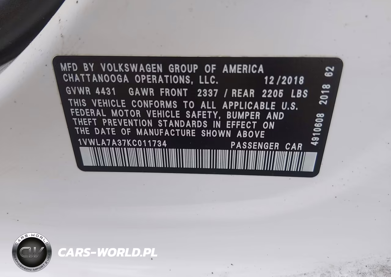 2019 Volkswagen Passat 2.0T Wolfsburg Edition VIN:1VWLA7A37KC011734 - 9