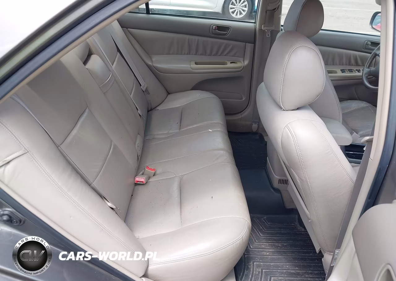 2002 Toyota Camry Le VIN:4T1BE32K02U535556 - 8