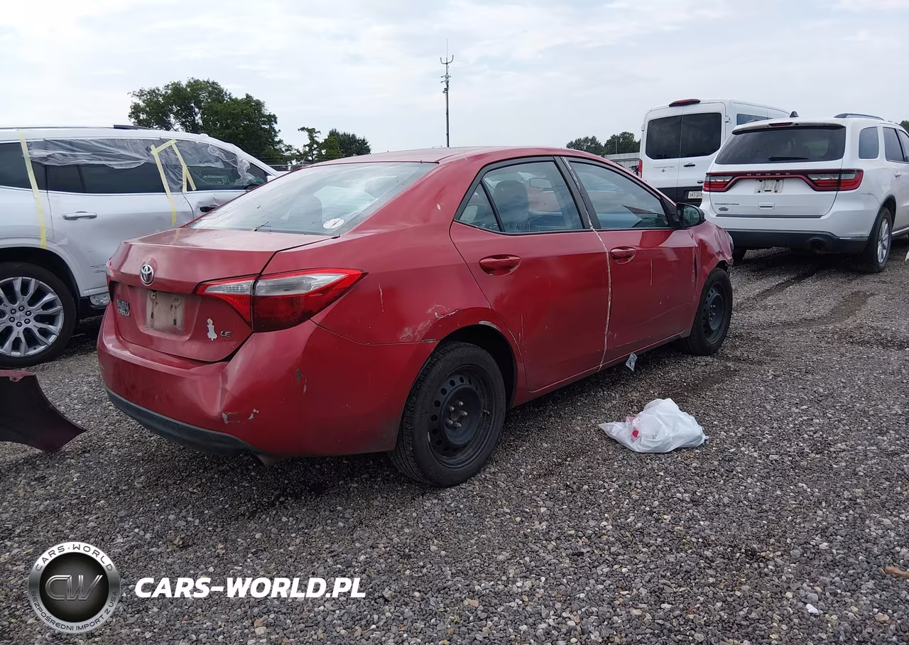 2015 Toyota Corolla Le VIN:5YFBURHE2FP299524 - 4