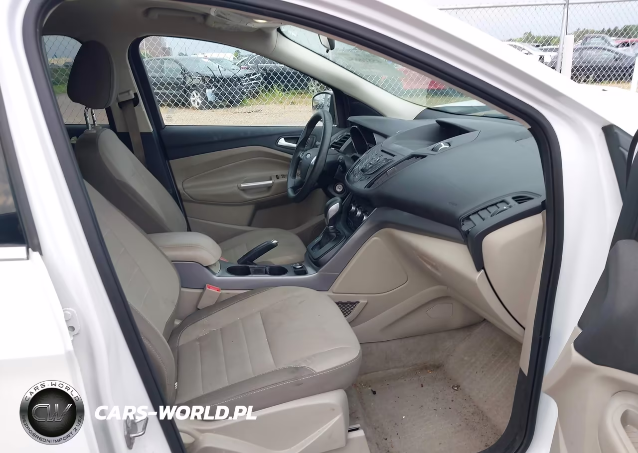 2016 Ford Escape Se VIN:1FMCU9G99GUA14875 - 5