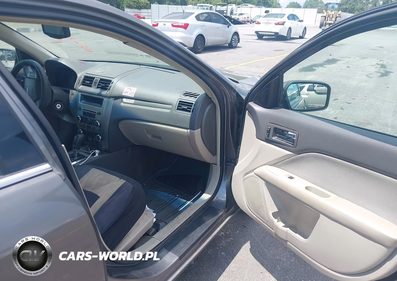 2012 Ford Fusion Se VIN:3FAHP0HA8CR115676 - 5