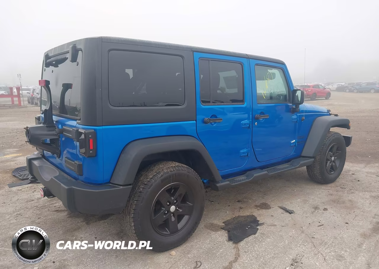 2015 Jeep Wrangler Unlimited Sport VIN:1C4BJWDG7FL522406 - 4