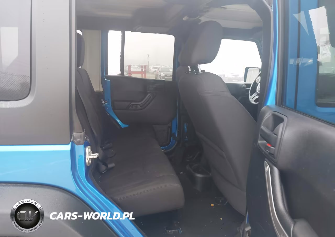 2015 Jeep Wrangler Unlimited Sport VIN:1C4BJWDG7FL522406 - 8