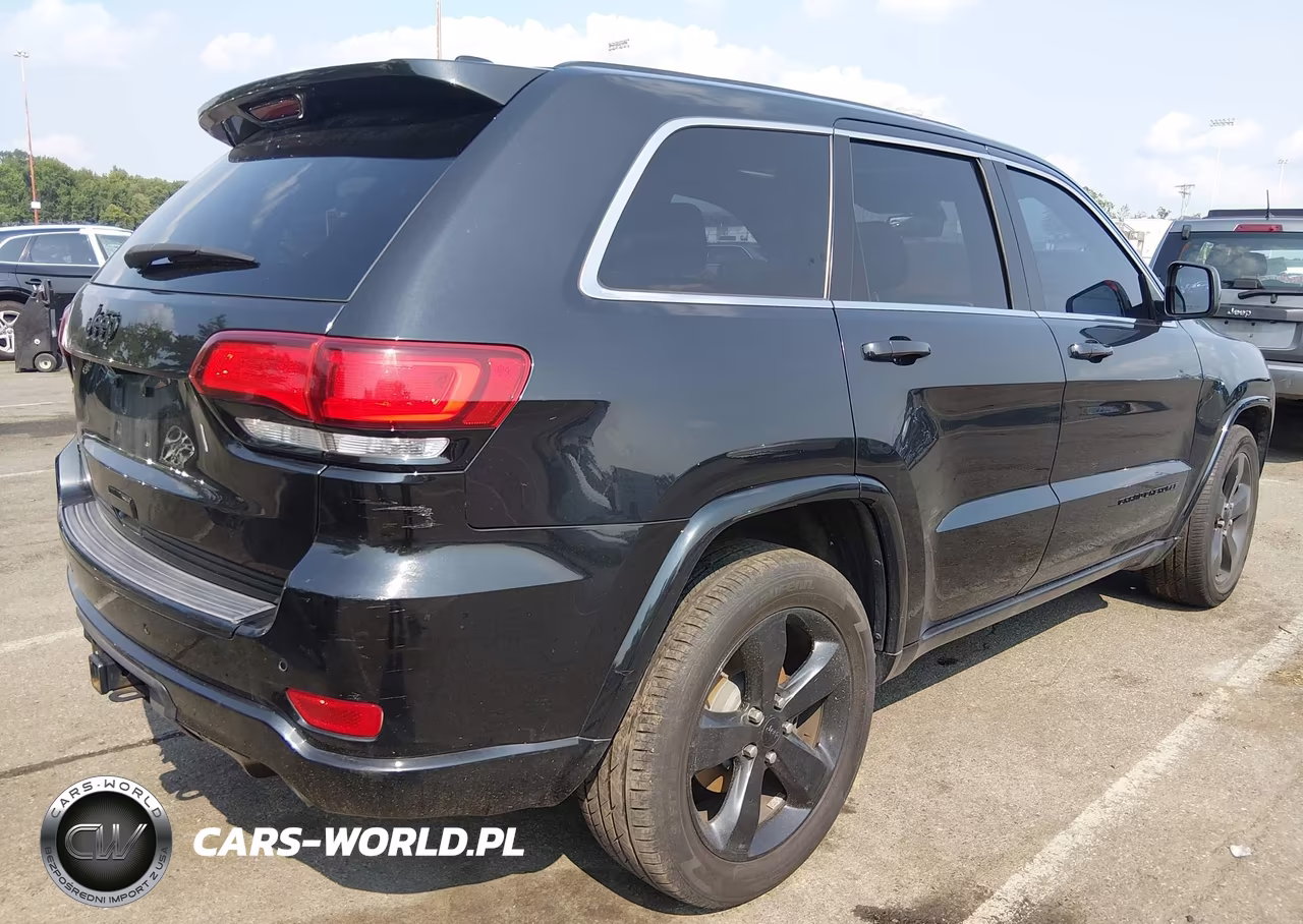 2015 Jeep Grand Cherokee Altitude VIN:1C4RJFAG8FC224773 - 4