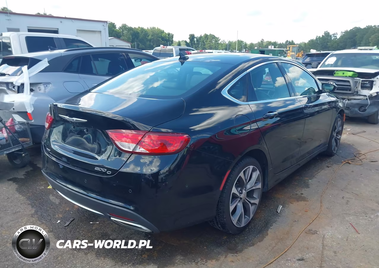 2015 Chrysler 200 C VIN:1C3CCCEG7FN656921 - 4