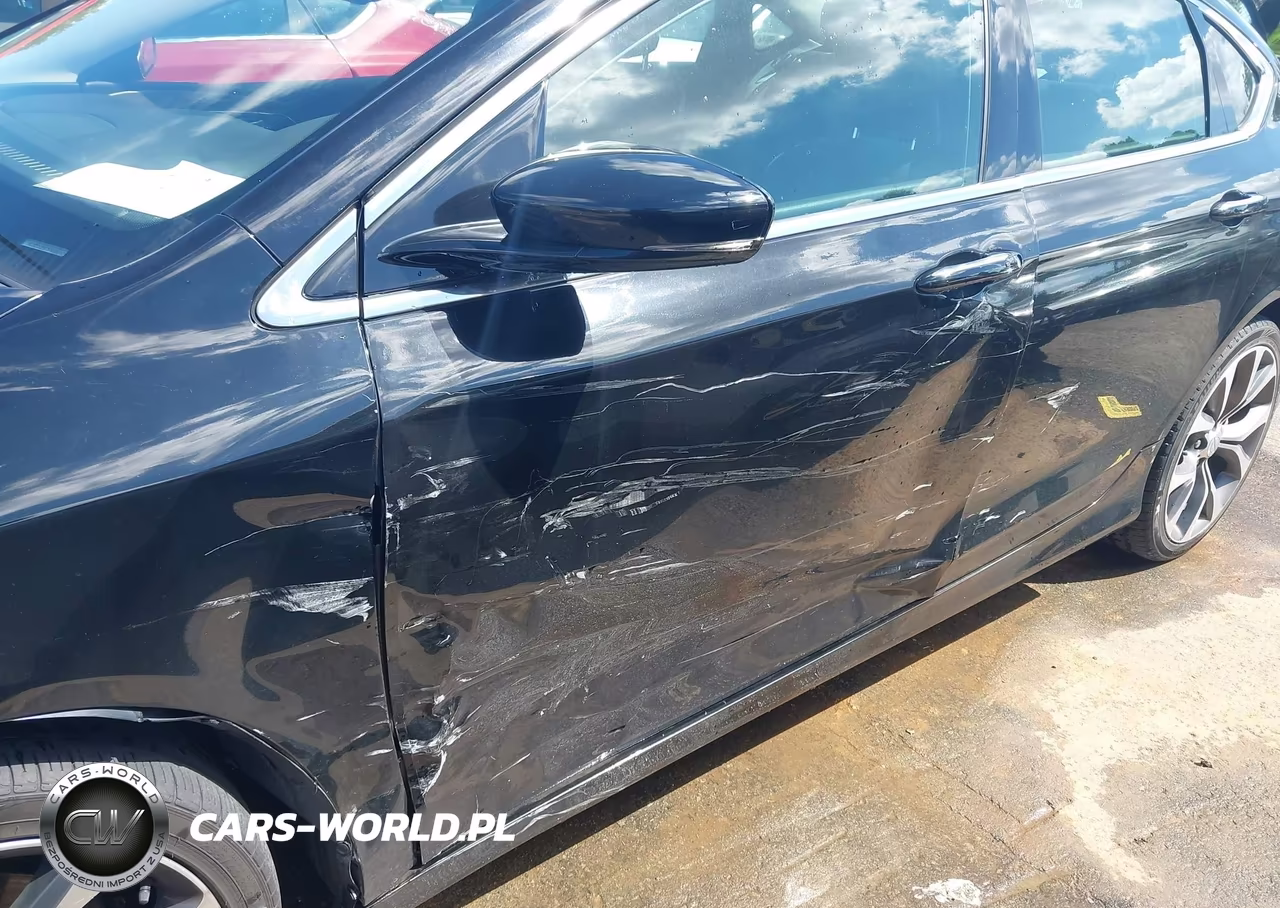 2015 Chrysler 200 C VIN:1C3CCCEG7FN656921 - 6