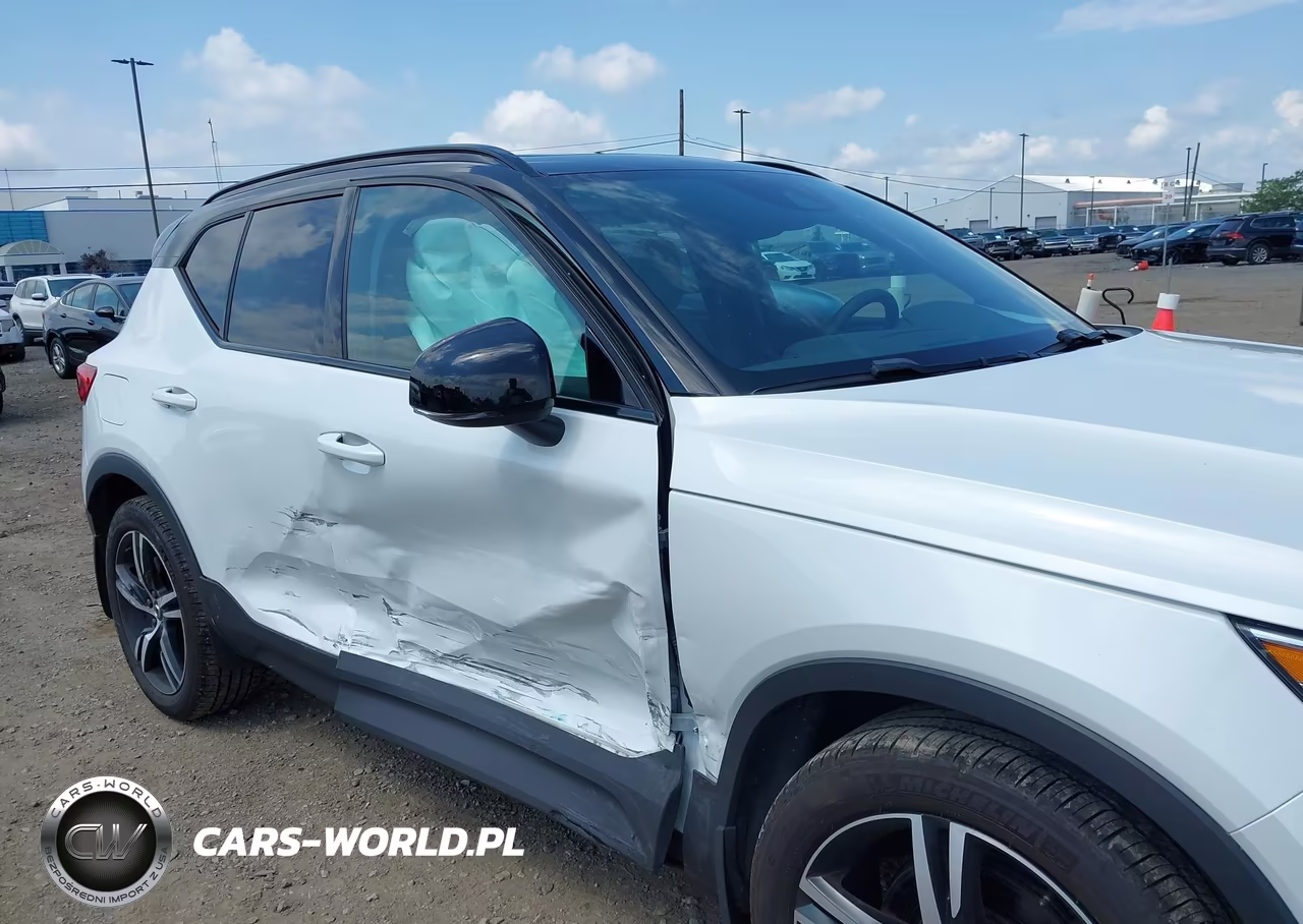 2022 Volvo Xc40 T5 R-Design VIN:YV4162UM3N2742851 - 6