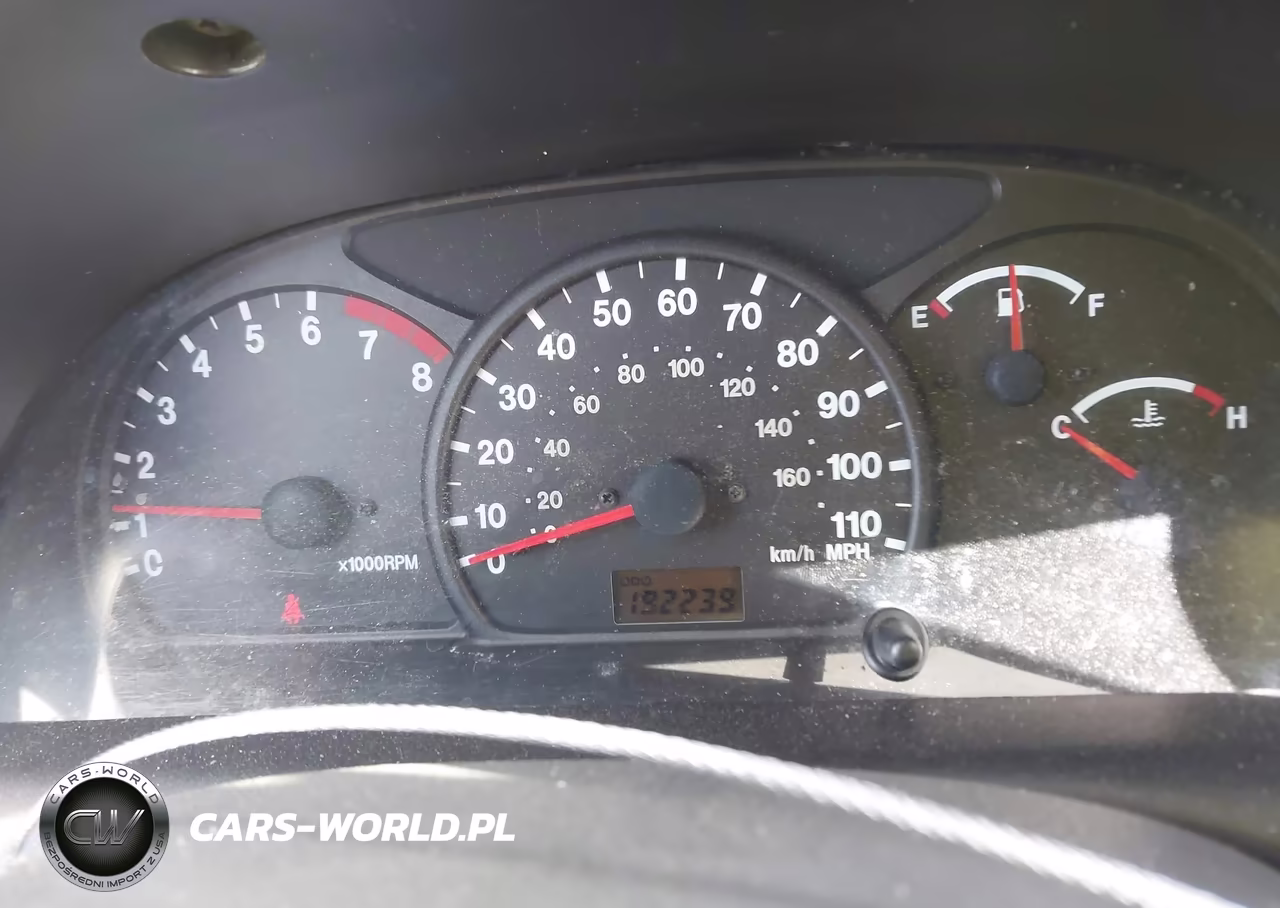 2002 Chevrolet Tracker Hard Top Base VIN:2CNBE13C826924858 - 7