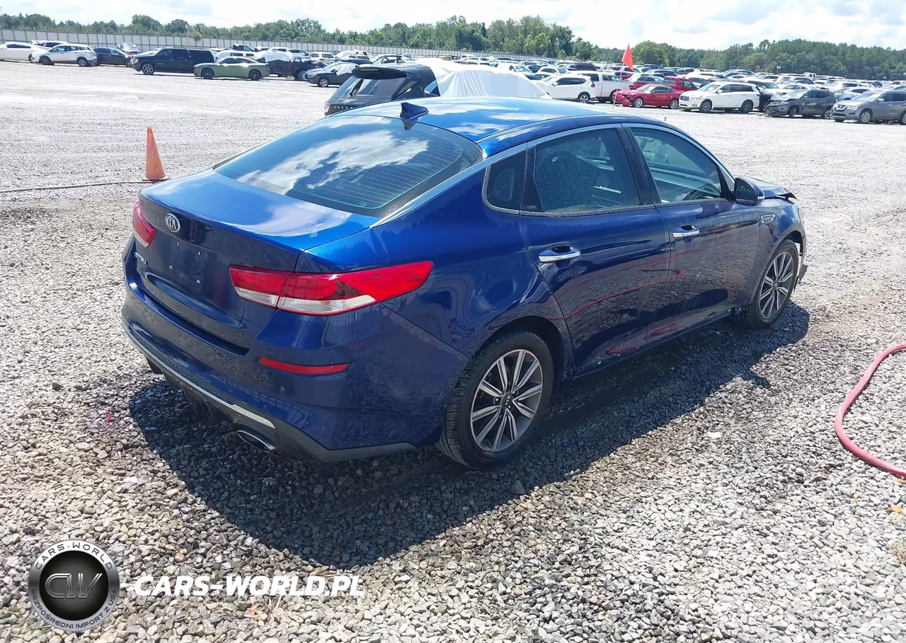 2019 Kia Optima Lx VIN:5XXGT4L30KG363452 - 4