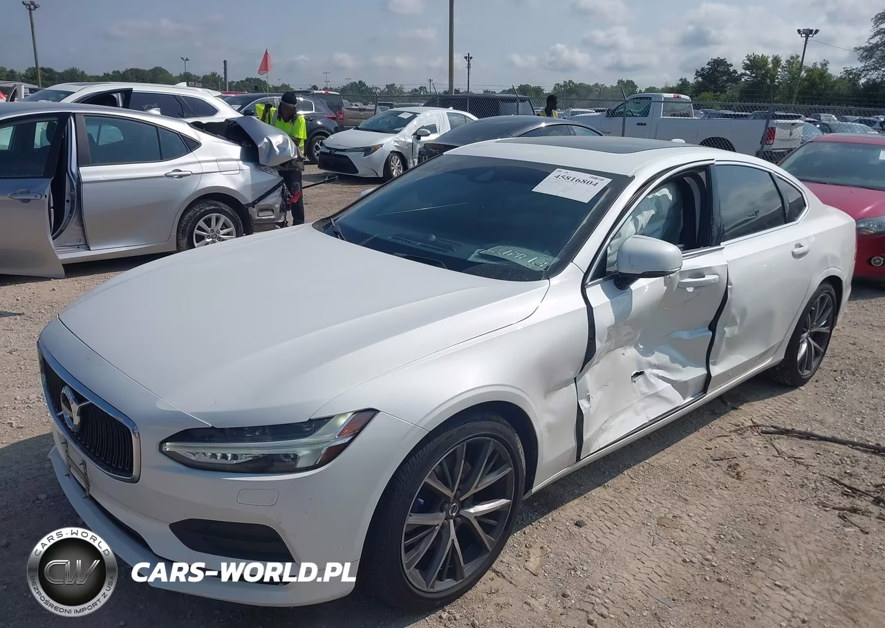 2018 Volvo S90 T5 Momentum VIN:LVY982MK5JP033634 - 2