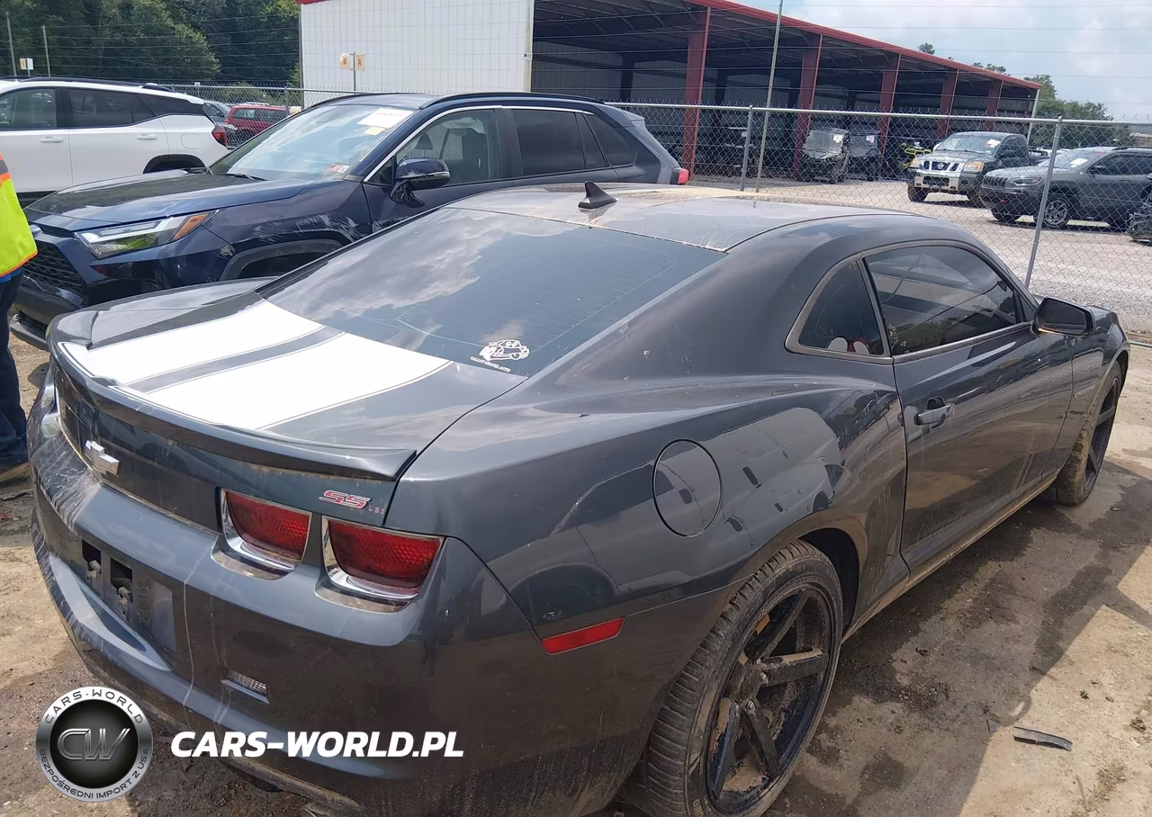 2010 Chevrolet Camaro 2Ss VIN:2G1FT1EWXA9122529 - 4