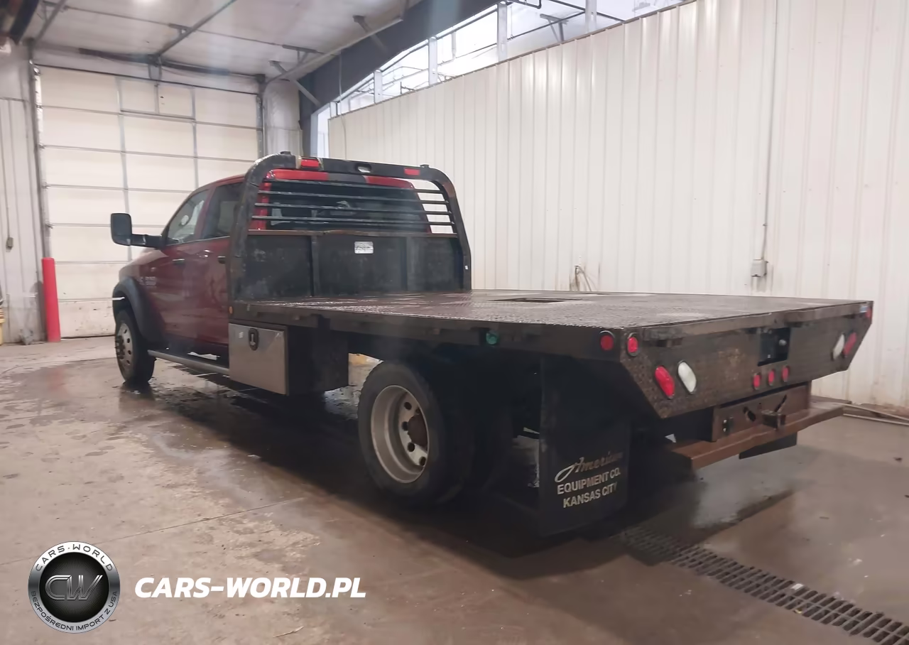 2014 Ram 5500 Chassis Tradesman-Slt-Laramie VIN:3C7WRNFL9EG179871 - 3