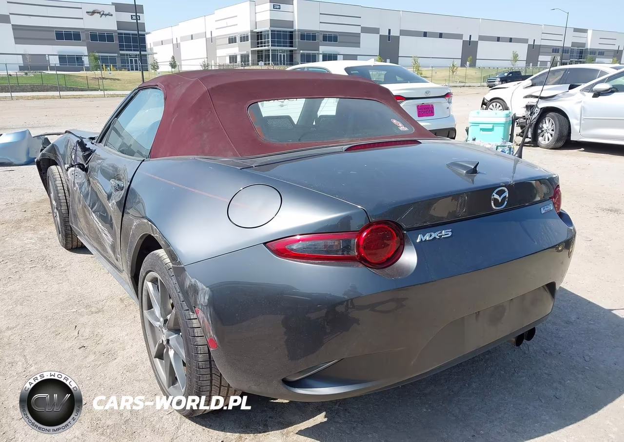 2018 Mazda Mx-5 Miata Grand Touring VIN:JM1NDAD76J0202995 - 3