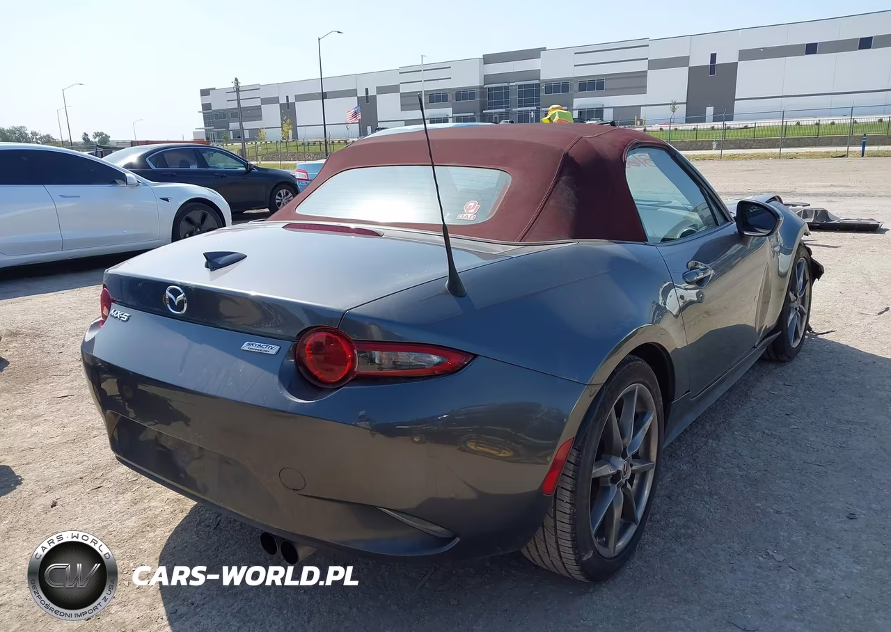 2018 Mazda Mx-5 Miata Grand Touring VIN:JM1NDAD76J0202995 - 4