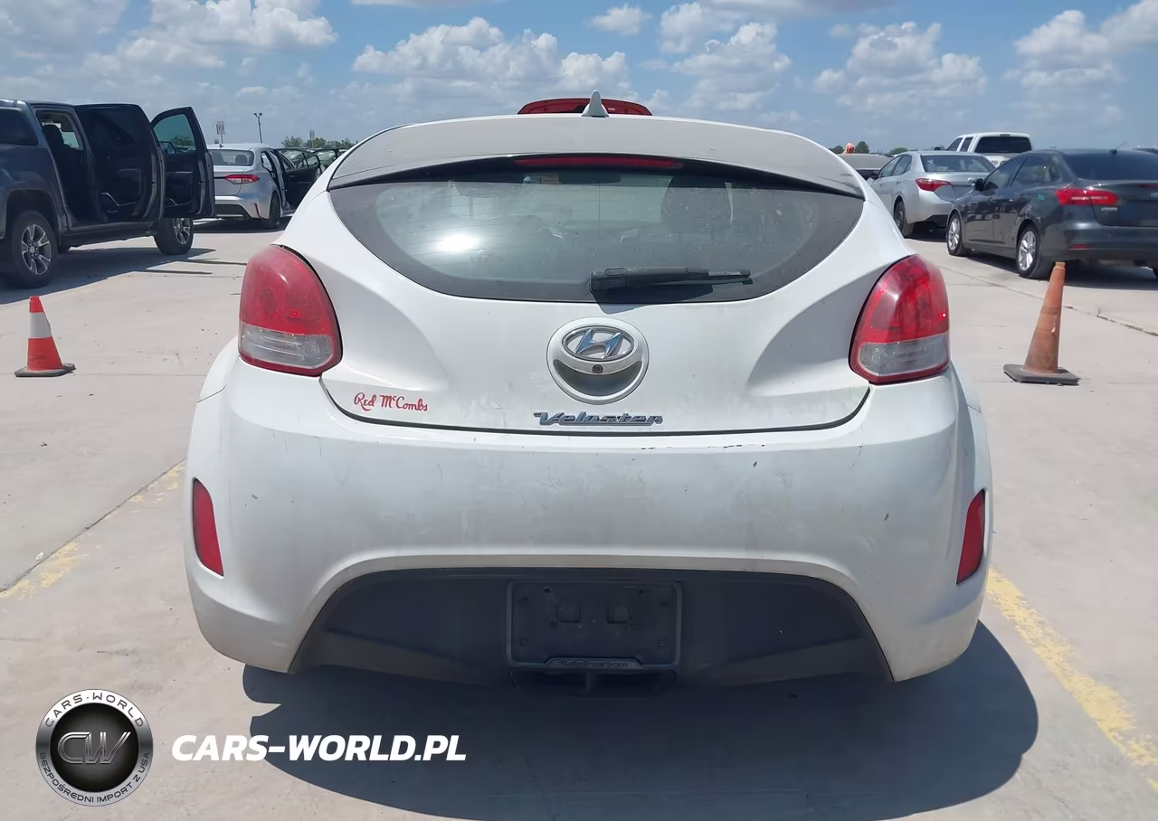 2017 Hyundai Veloster VIN:KMHTC6ADXHU306244 - 15
