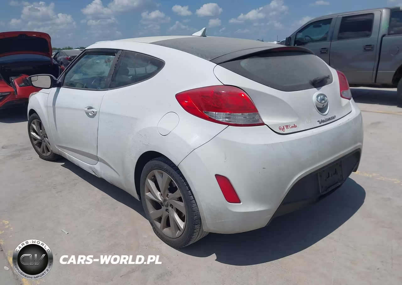 2017 Hyundai Veloster VIN:KMHTC6ADXHU306244 - 3