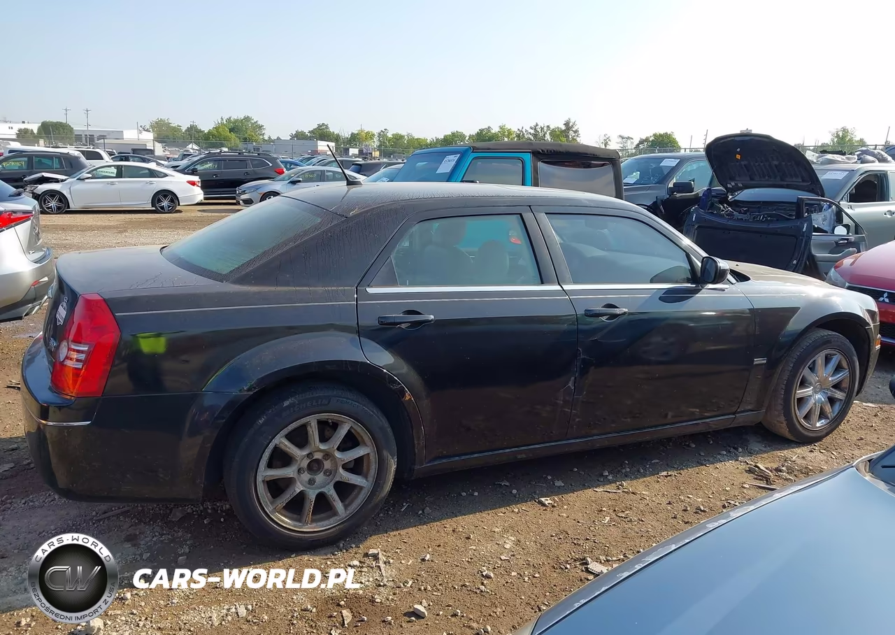 2008 Chrysler 300 Touring VIN:2C3LA53G98H238022 - 13
