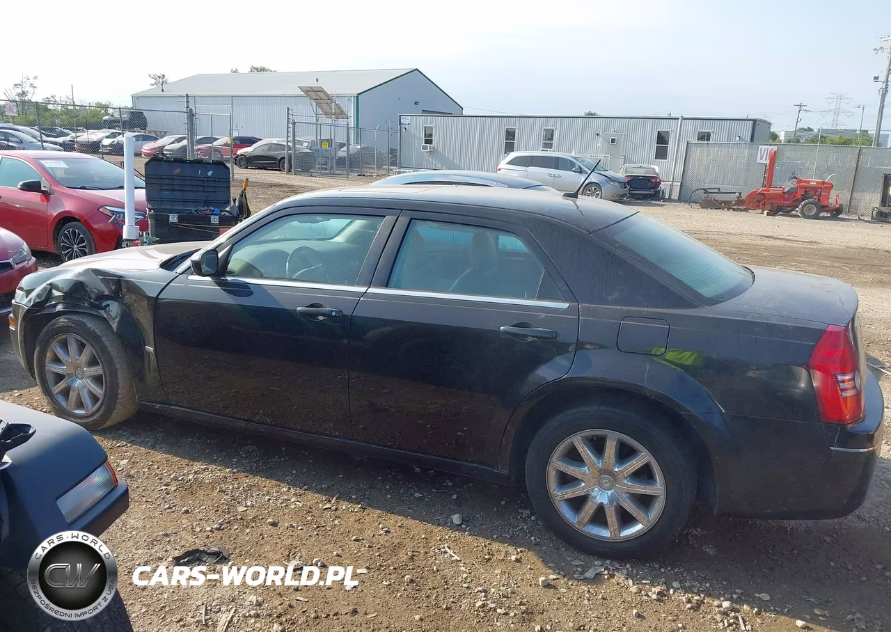 2008 Chrysler 300 Touring VIN:2C3LA53G98H238022 - 14