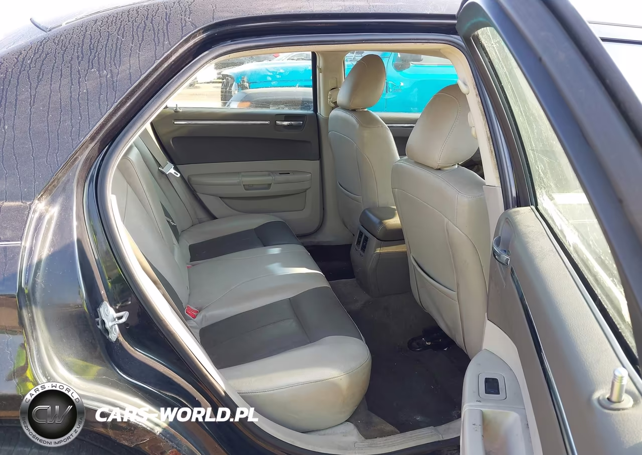 2008 Chrysler 300 Touring VIN:2C3LA53G98H238022 - 8