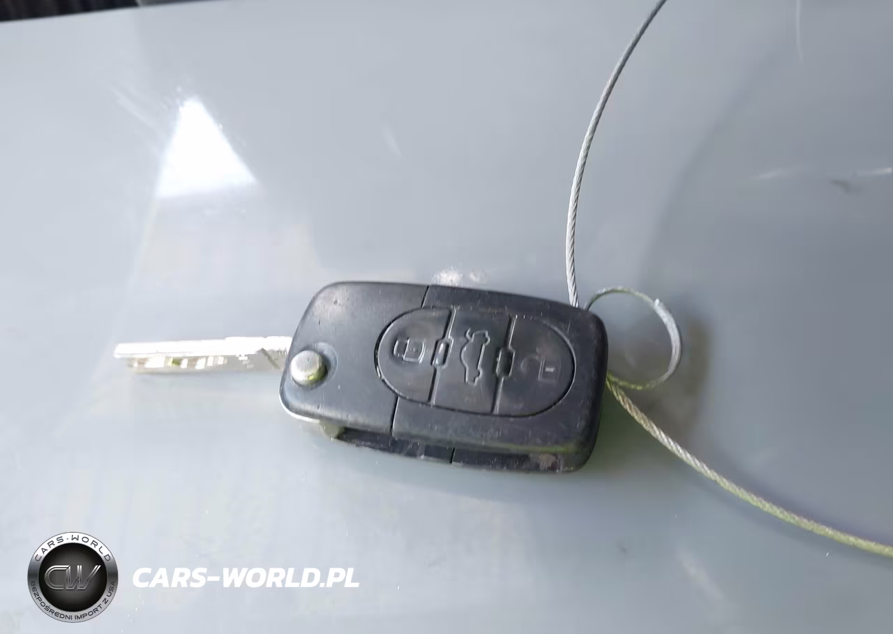 2000 Audi Tt VIN:TRUUC28N8Y1028970 - 11