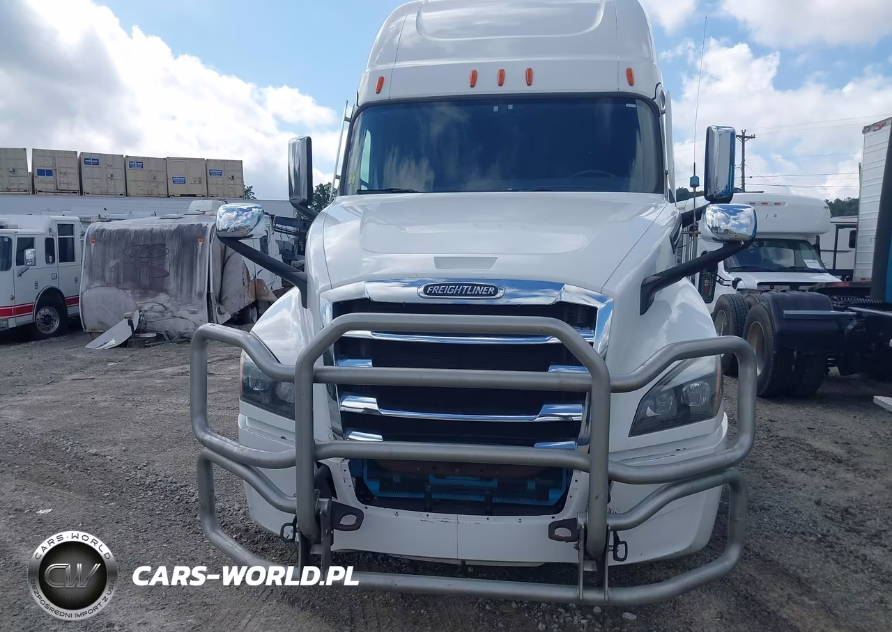2021 Freightliner New Cascadia 126 VIN:1FUJHHDR3MLMK3964 - 11