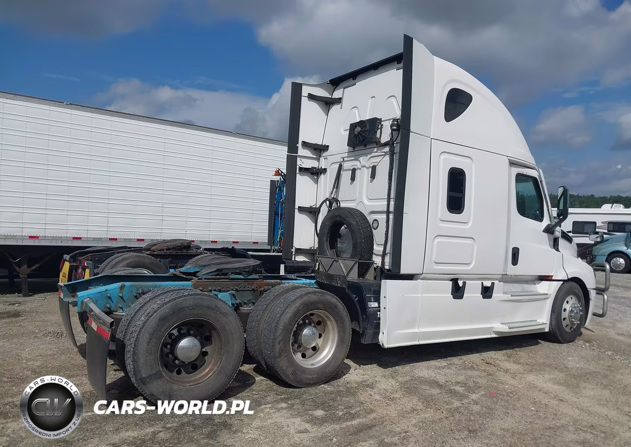 2021 Freightliner New Cascadia 126 VIN:1FUJHHDR3MLMK3964 - 4
