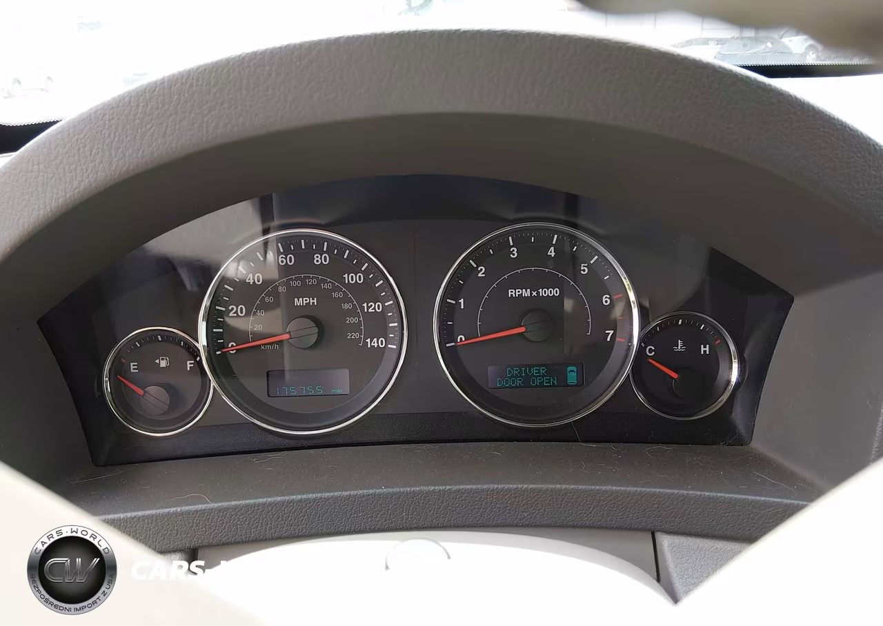 2007 Jeep Grand Cherokee Limited VIN:1J8HR58P17C544631 - 7