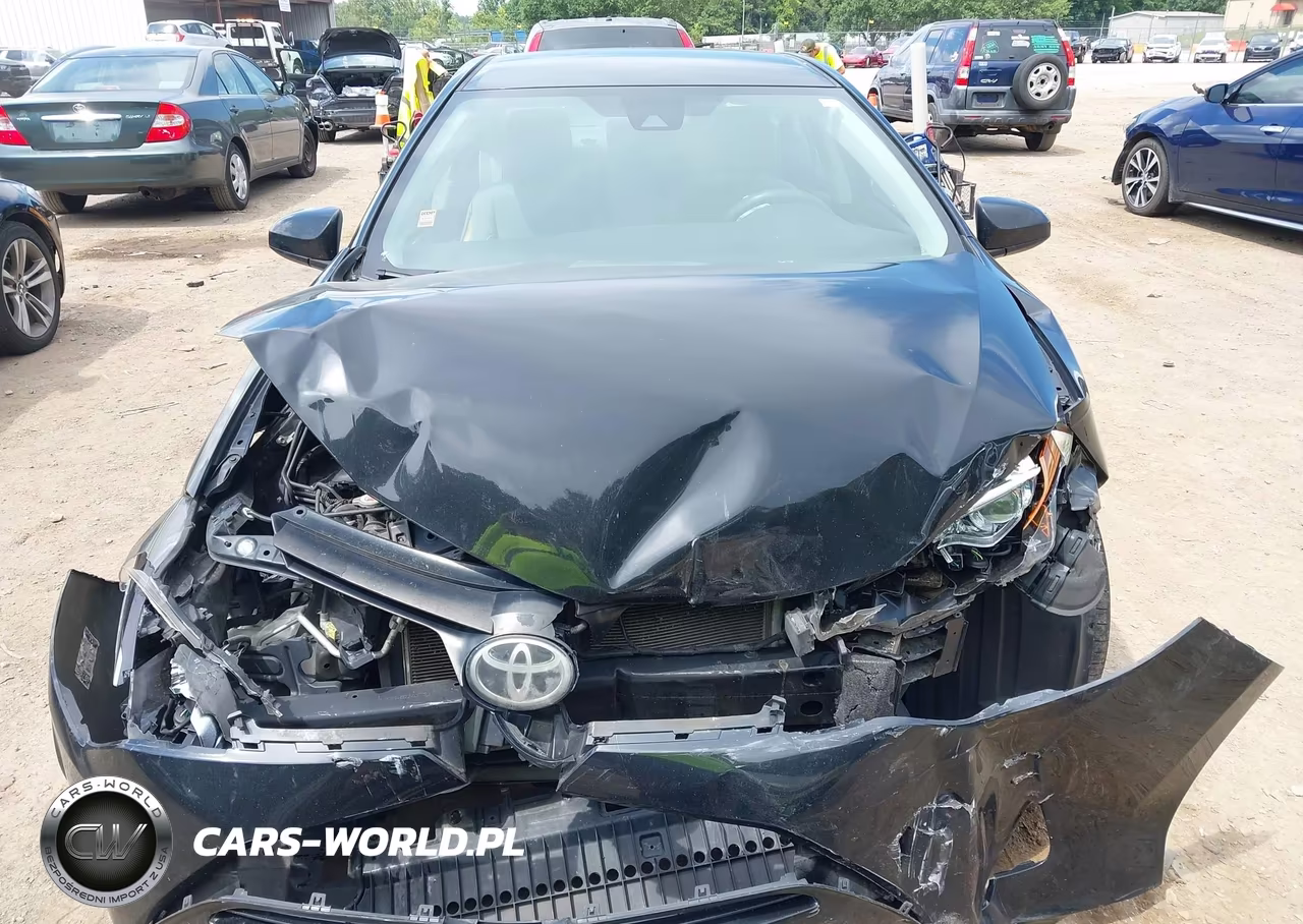 2019 Toyota Corolla Le VIN:2T1BURHE0KC186049 - 12
