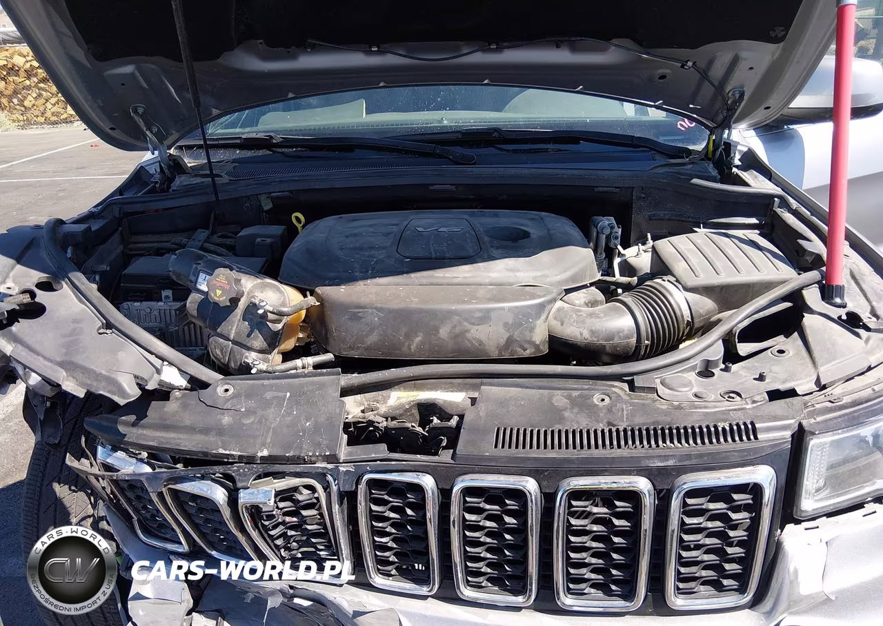 2018 Jeep Grand Cherokee Laredo E 4X4 VIN:1C4RJFAG6JC401698 - 10