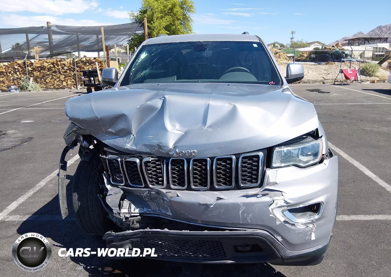 2018 Jeep Grand Cherokee Laredo E 4X4 VIN:1C4RJFAG6JC401698 - 13